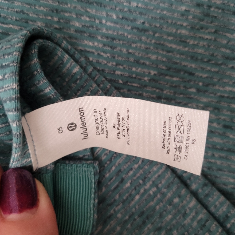 Lululemon Vinyasa Scarf - Picture 5 of 6
